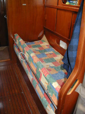 Settee.jpg